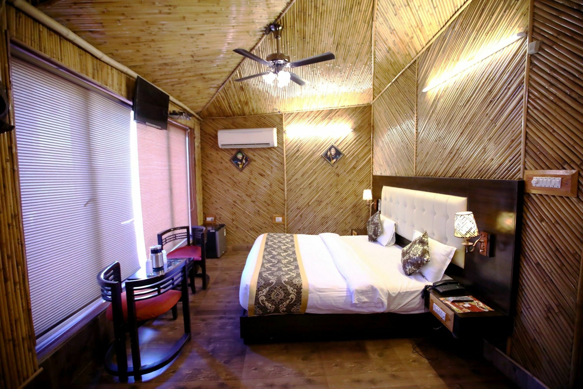 Heritage Hotel Lucknow Extérieur photo