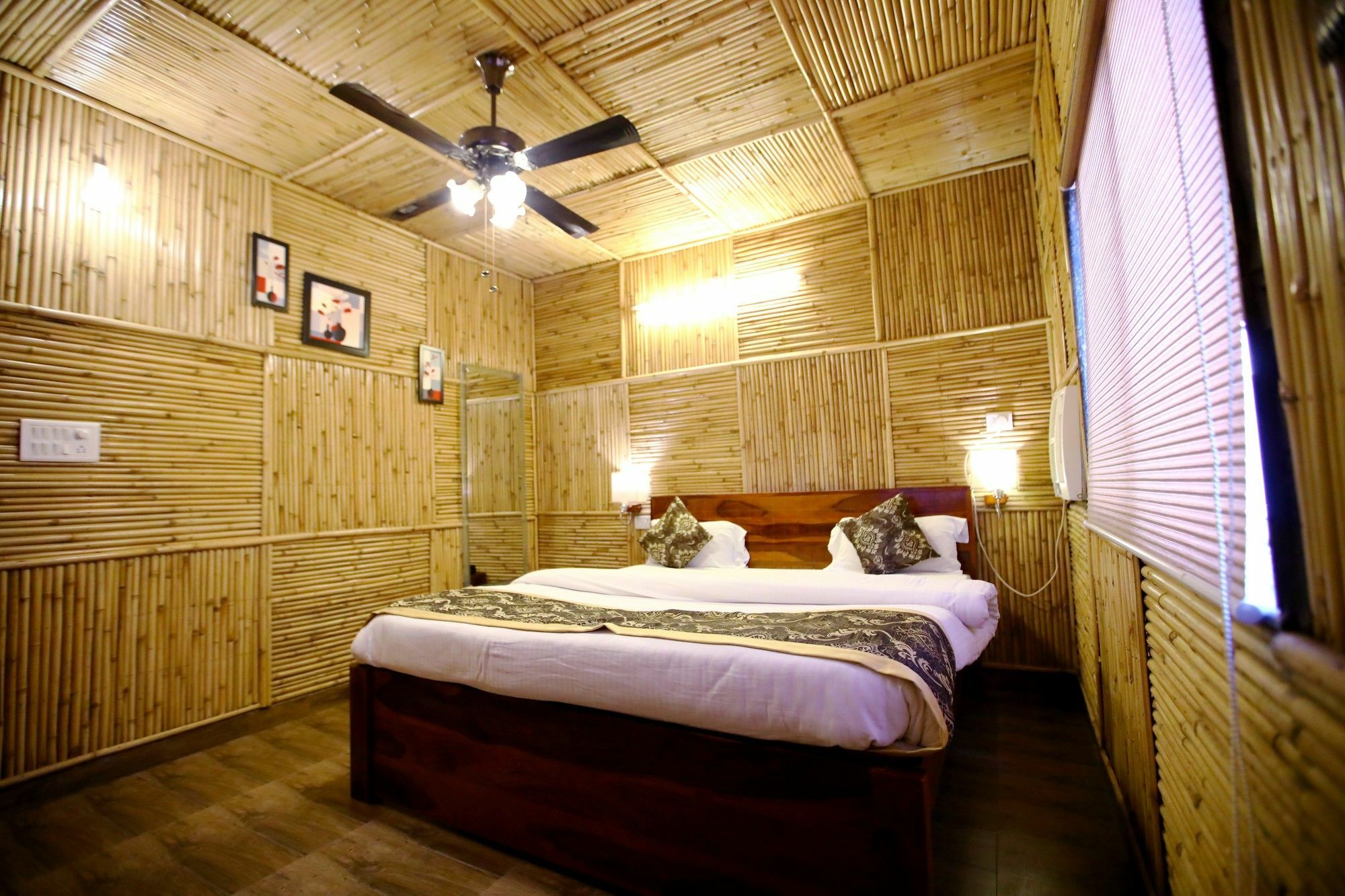 Heritage Hotel Lucknow Extérieur photo
