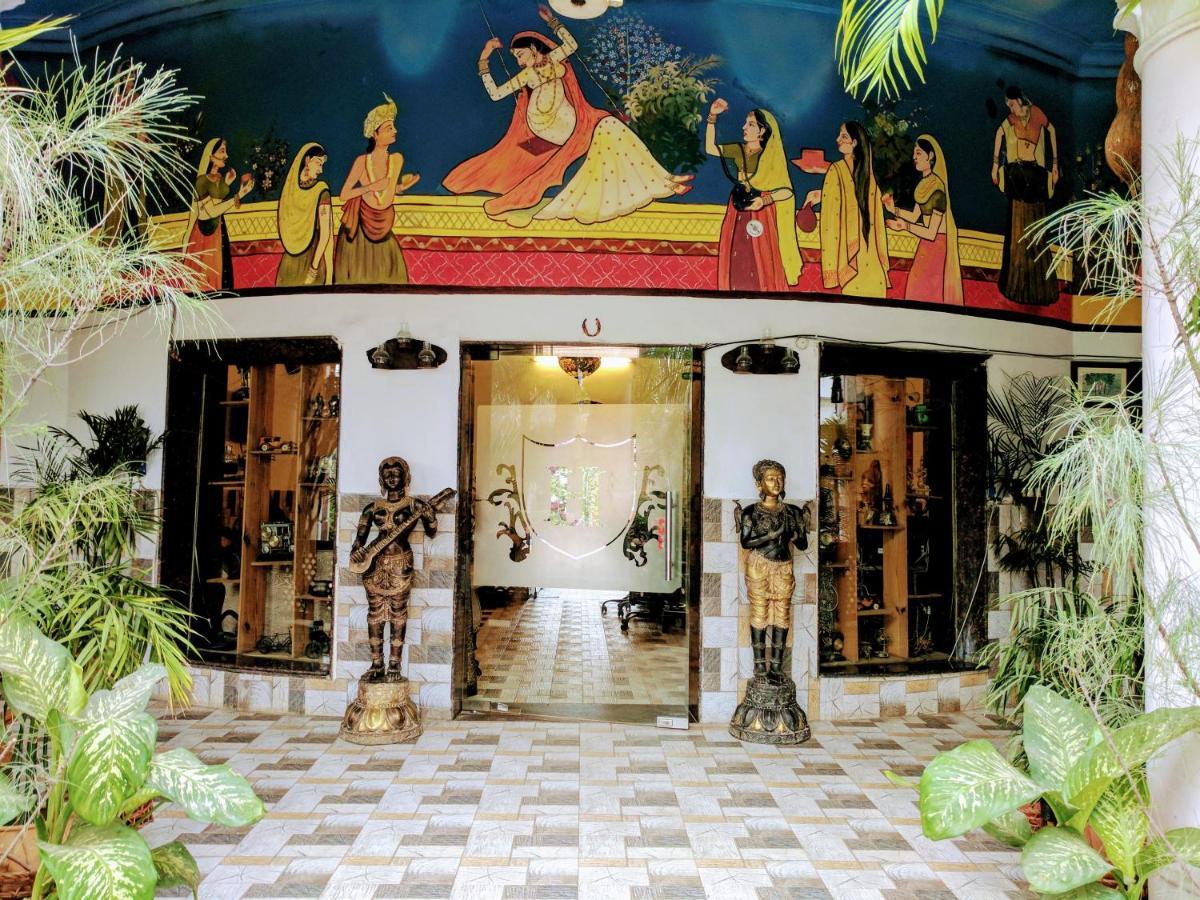 Heritage Hotel Lucknow Extérieur photo